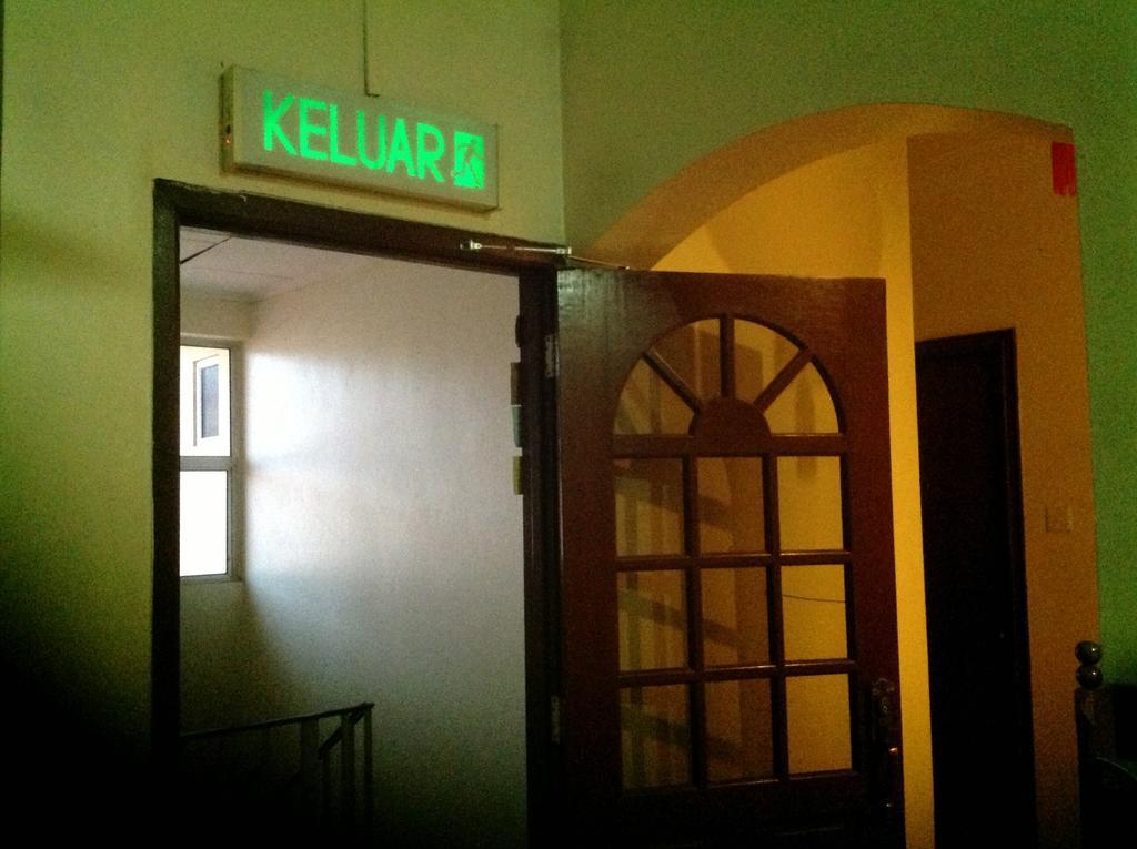 Hotel Morning Glory Kudat Ngoại thất bức ảnh